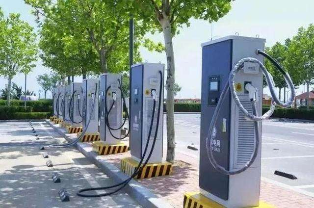 車(chē)牌識(shí)別系統(tǒng)如何識(shí)別新能源車(chē)牌？